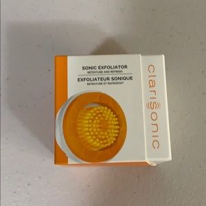 Clarisonic exfoliating brush